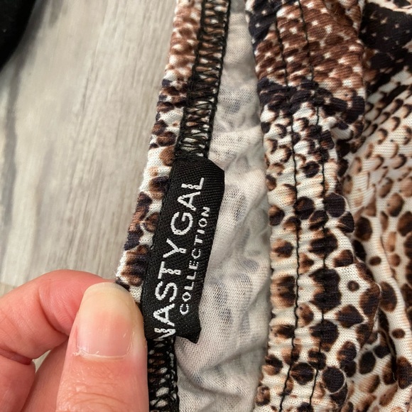 Nasty gal snake print bodysuit xs - Picture 3 of 3